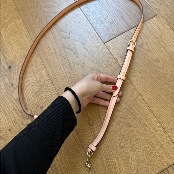 Coach Adjustable Purse Strap - Peach Leather - Brushed Gold Hardware - Picture 2 of 7